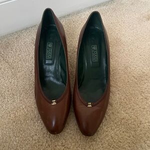 Vintage Leather Gucci Heels